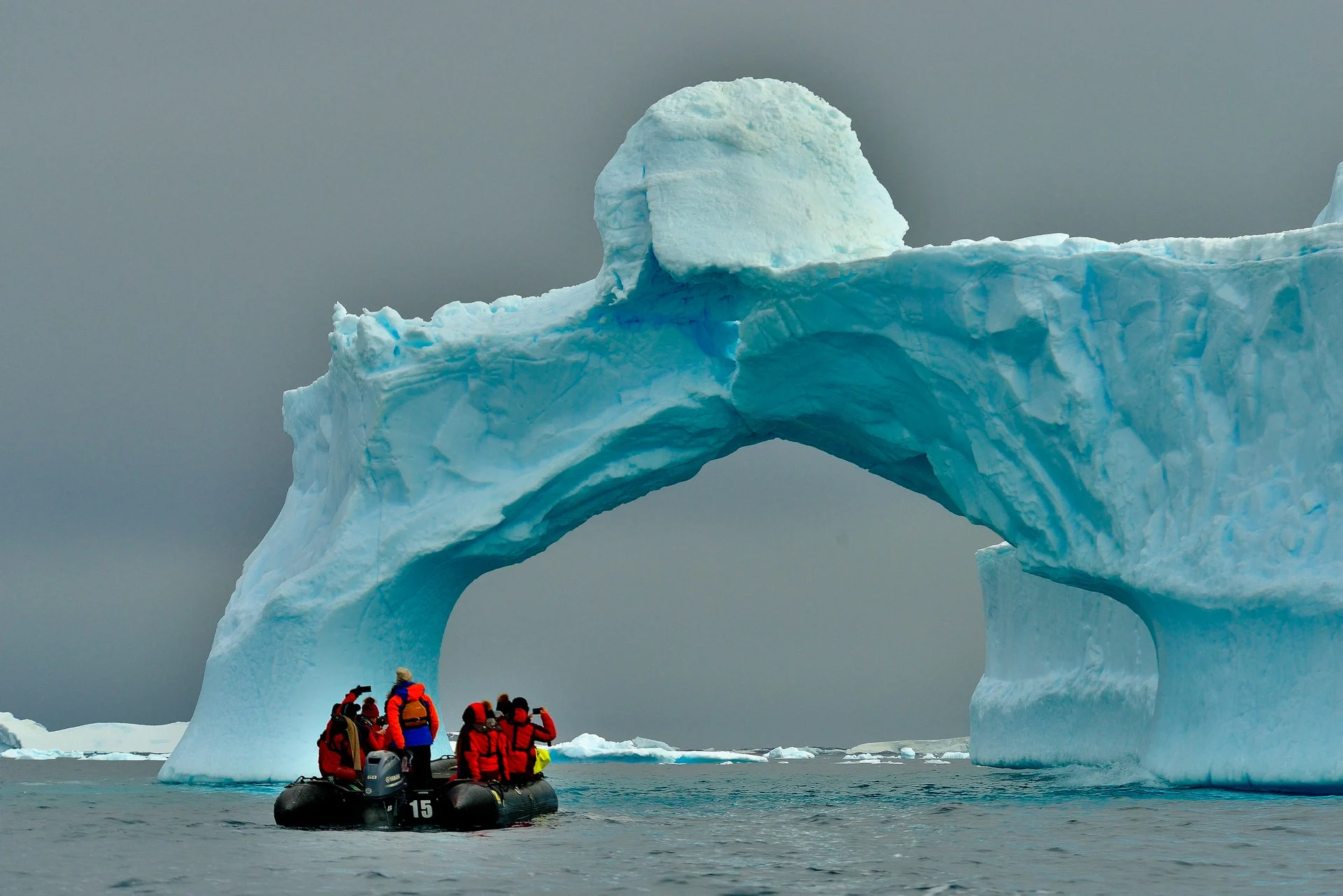 Adventurous vacation Antarctica South Pole